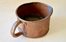 Ancienne mesure à grains en