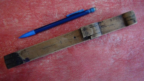 Ancien pedimetre bois - ancien,