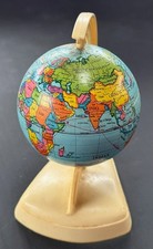 petit globe terrestre jouet