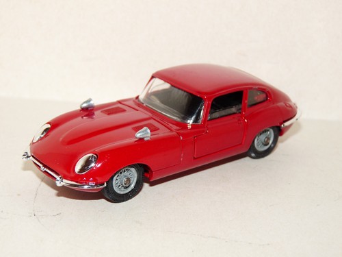 Corgi toys 335 - toys, e