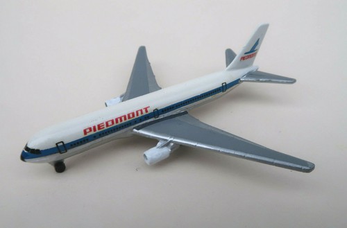 Boeing 767 piedmont - boeing,