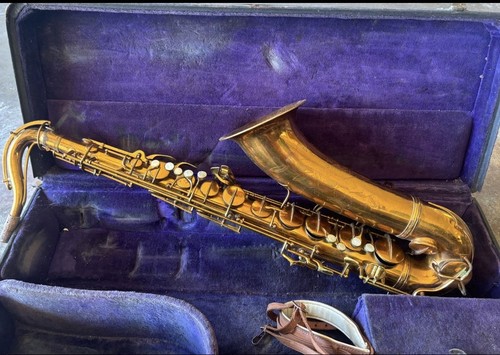 Conn 10m saxophone brass - c.g.,