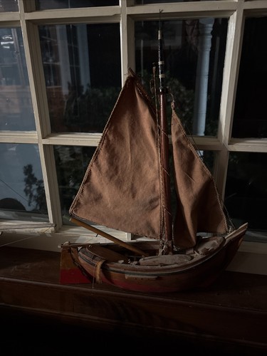 Antique vintage model pond - antique/vintage,