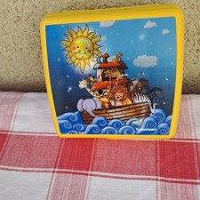 TUPPERWARE Boite à goûter 12 X 12 Cm Hologramme ARCHE DE Noé