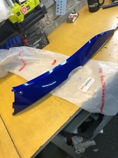 moulure repose pied gauche