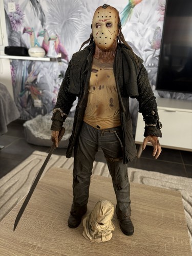 Rare figurine neca 18 - rare.,