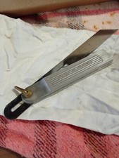 Faux-équerre Fisher Darex – 24 cm – rapporteur d’angle ancien – menuiserie/ébéni