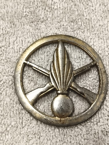 Ancienne médaille insigne