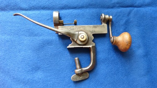 Ancien sertisseur cartouche - ancien,