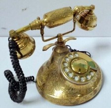 Téléphone fixe en laiton