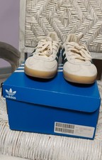  Adidas Gazelle Blanc Et Vert,proche Du Neuf. Portée Une Fois.