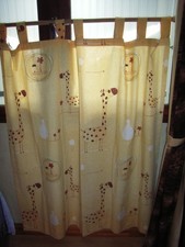 tenture rideau jaune à pattes