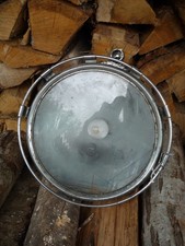 ancien phare ou projecteur de