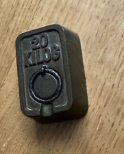 Petit poids de forain en fonte marqué 20 kilos - pèse 300 g - presse papier déco