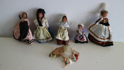 Lot poupees anciennes tenue - poupees,