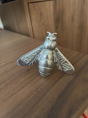 Mascotte bourdon arpajon - mascotte,