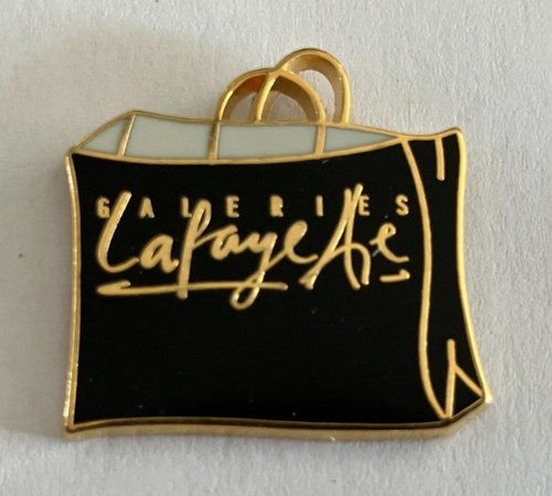 Pin sac noir des - 32,