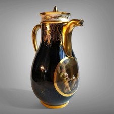 Cafetière–chocolatière en porcelaine de Paris XIXᵉ siècle