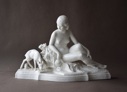 Statue art déco porcelaine - ,