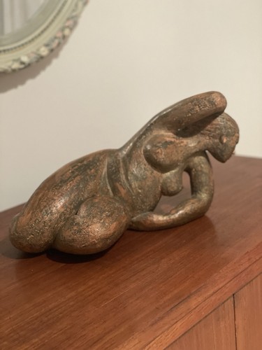 Sculpture femme nue allongée