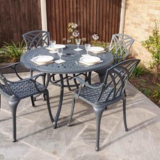 Ensemble table et chaises de
