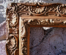 Cadre XIXème en bois doré à