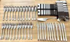 Service de 37 couverts à