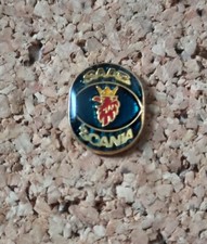 Pin's Saab Scania Auto Voiture