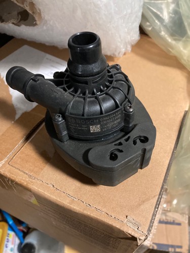 Pompe eau renault - pompe, a