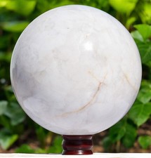 41.LB ! Boule de pierre