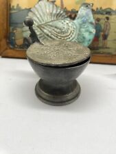 ANCIEN OBJET EN ETAIN AVEC COUVERCLE FLEUR DE LYS