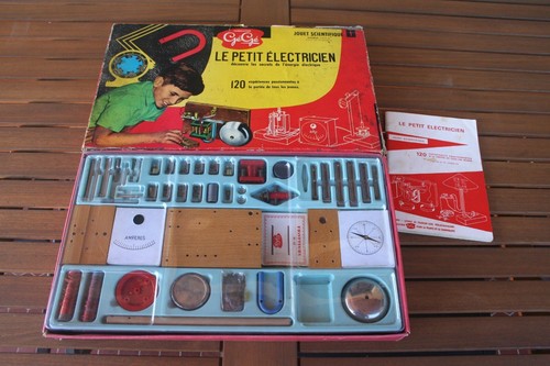 Boite ancienne petit - le,