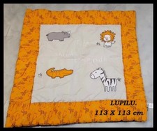 Couverture matelassé de jeux, de parc ou lit enfant 113 X 113 cm