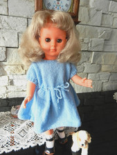 ANCIENNE POUPEE MARIE FRANCOISE DE MODES ET TRAVAUX ET SON PETIT CHIEN