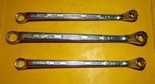 LOT DE CLES POUR VEHICULE AVEC