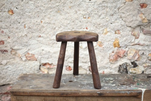 Tabouret tripode bois - tabouret,