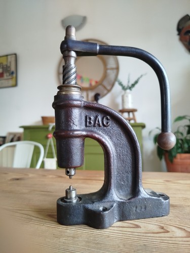 Ancienne presse cordonnier - ancienne,