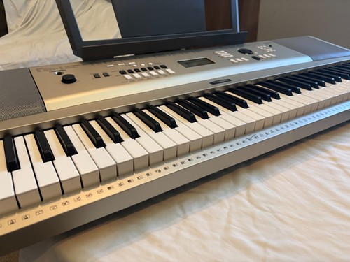 Yamaha portable grand - portable, ypg-235