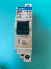 disjoncteurs Hager n°35 U32A M231