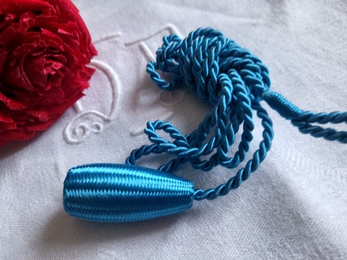 Petite embrase ancienne bleue