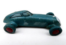 Voiture Bleu Platre et Farine