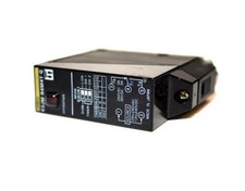 OMRON - E3JM-R4M4T-G (232863) - Photoelectric sensor - Like new