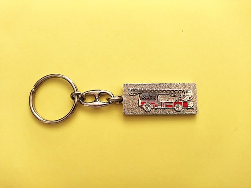 Ancien porte clés camion - ancien,