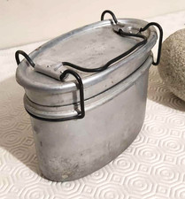 gamelle militaire cantine ancienne La Pratique Paris vintage