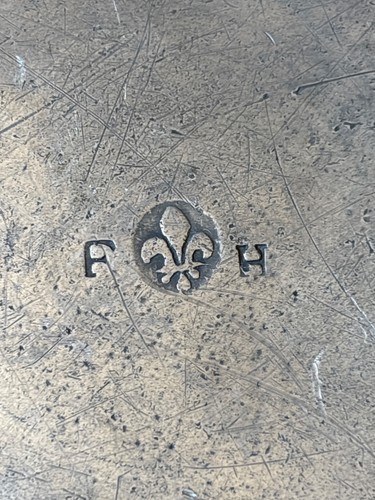 Ancien plat étain fleur de - en,