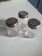 3 SALIERES/SALERON EN CRISTAL ET ARGENT MASSIF