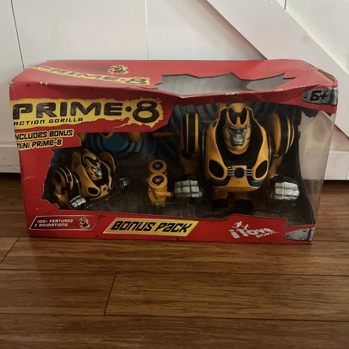 Prime action gorilla - gorilla, w/