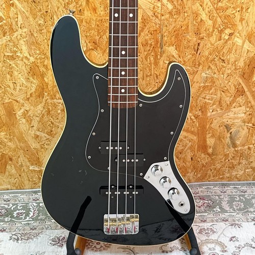 Guitare basse électrique