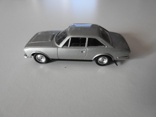Voiture miniature peugeot 504 - peugeot,