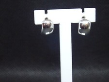 Boucle  d'oreille en Or blanc 750/ème de 0.80g  / Bijoux d'occasion